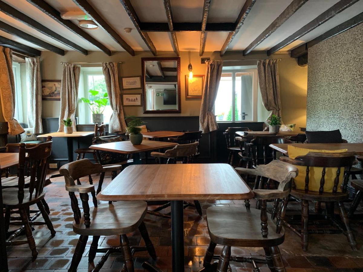 The Black Dog Inn Долтон-ін-Фернес Екстер'єр фото